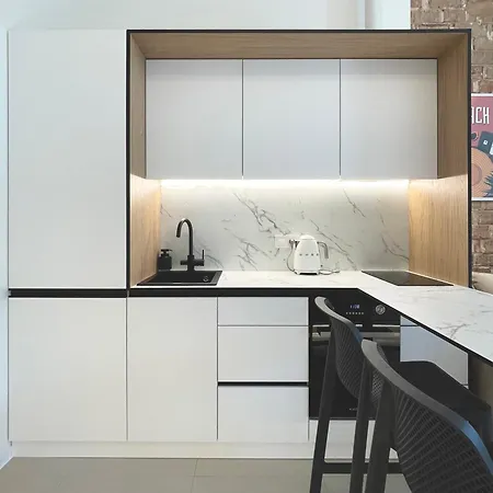 Apartment Seventeen White